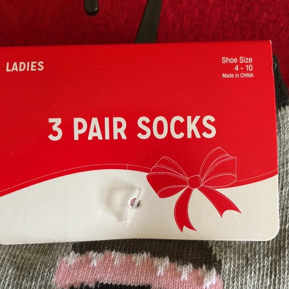 Ladies NEW Christmas socks six pairs, shoe size 4-10